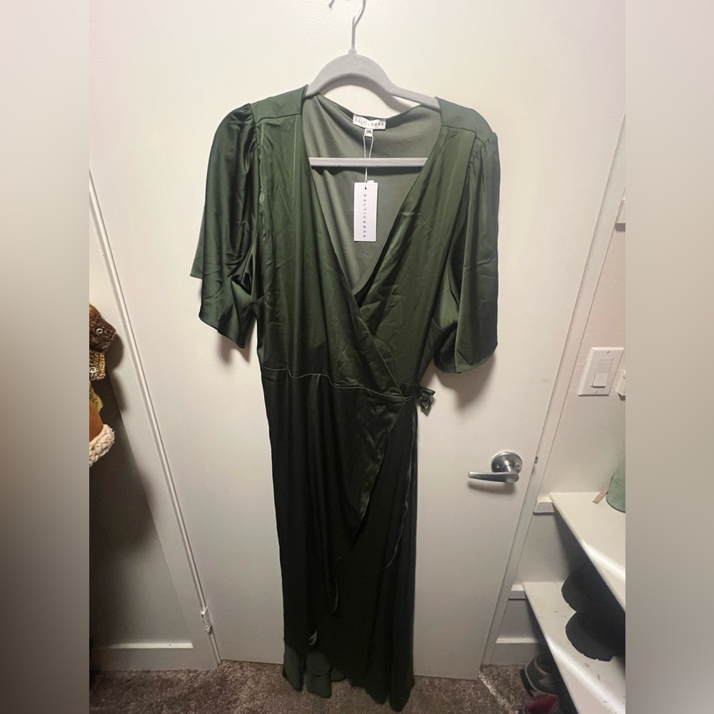 Baltic Born Vara Satin Wrap Dress Green 2X NWT